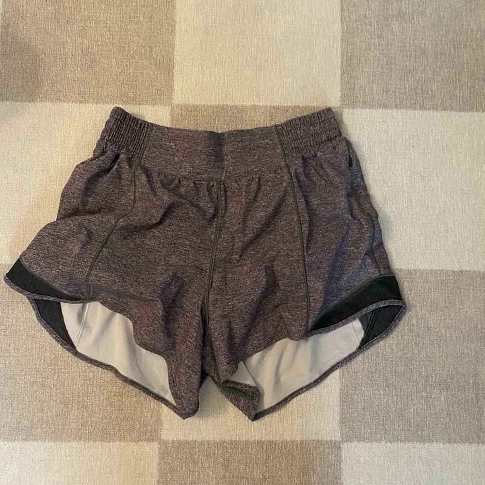 Lululemon Hotty Hot Short “4